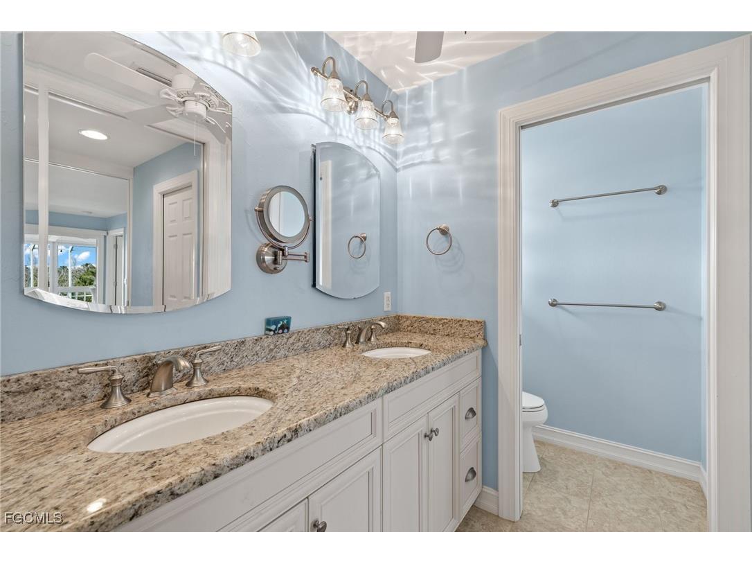 736 Durion Court Sanibel FL 33957 2025017488 image23