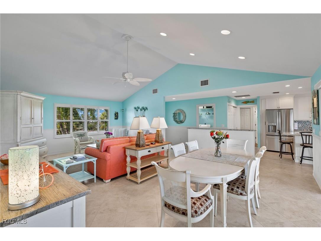 736 Durion Court Sanibel FL 33957 2025017488 image5