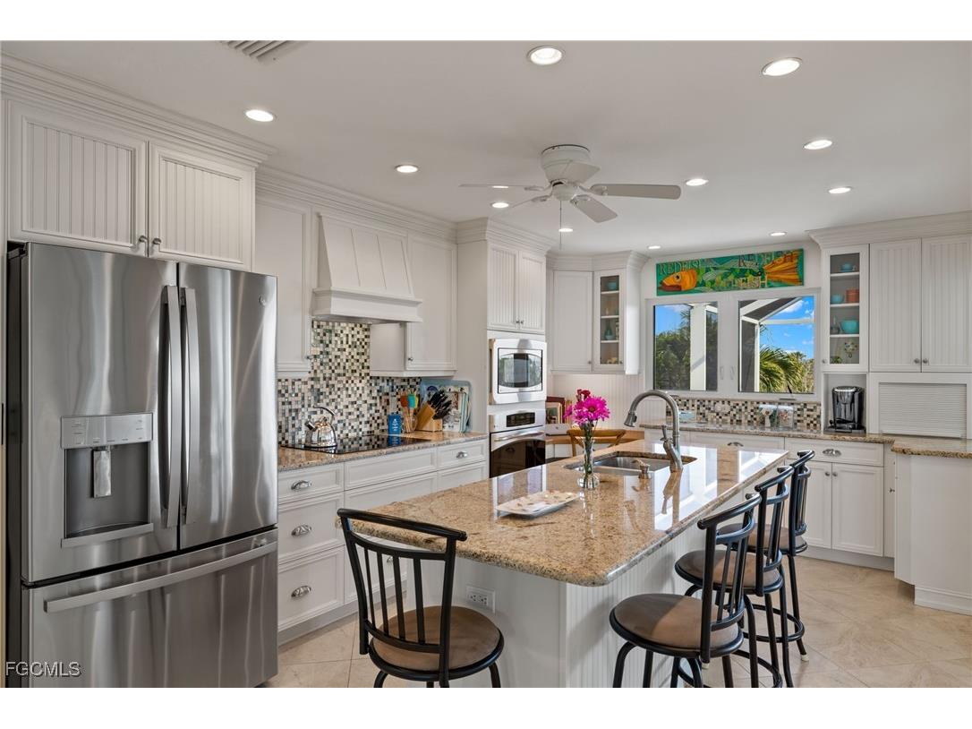 736 Durion Court Sanibel FL 33957 2025017488 image7