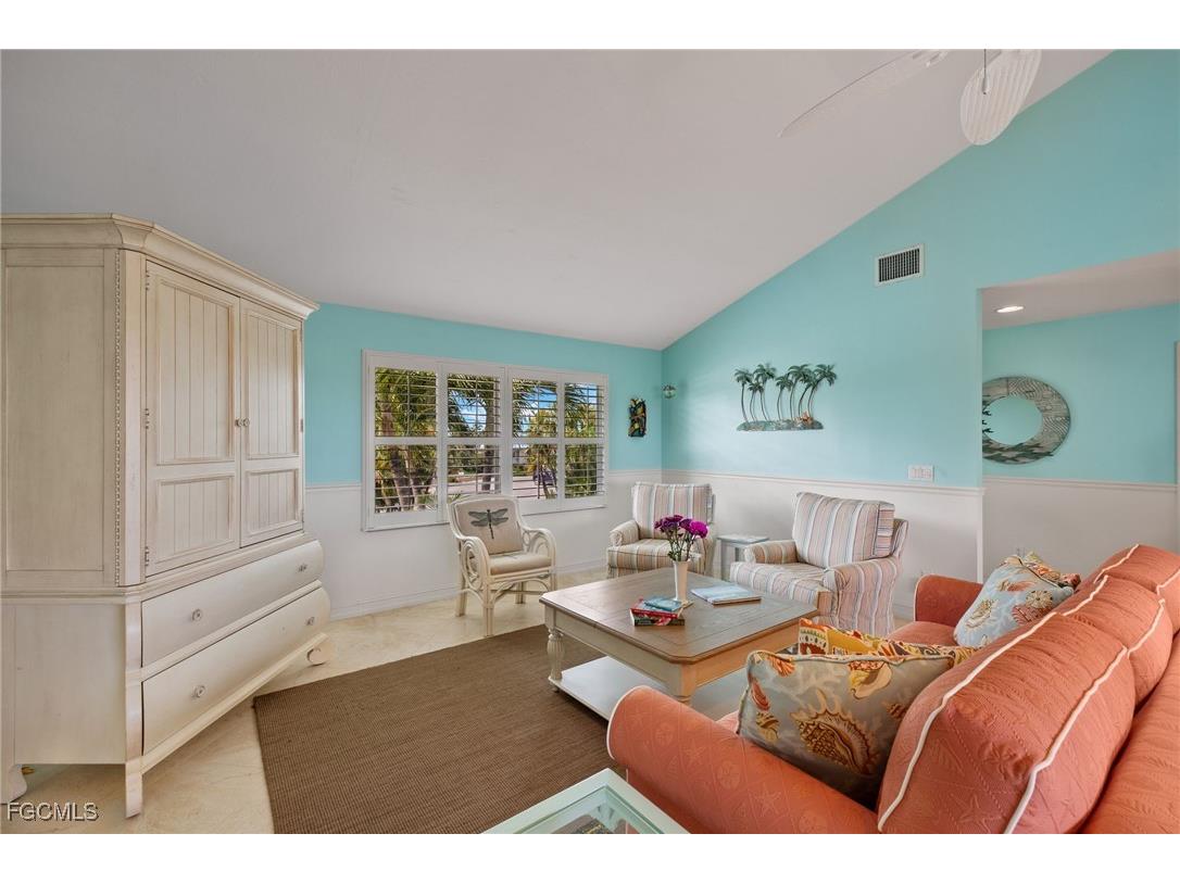 736 Durion Court Sanibel FL 33957 2025017488 image9