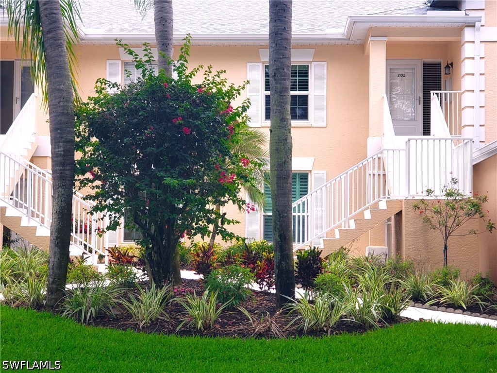 736 Wiggins Lake Drive #202 Naples FL 34110 226021401 image1