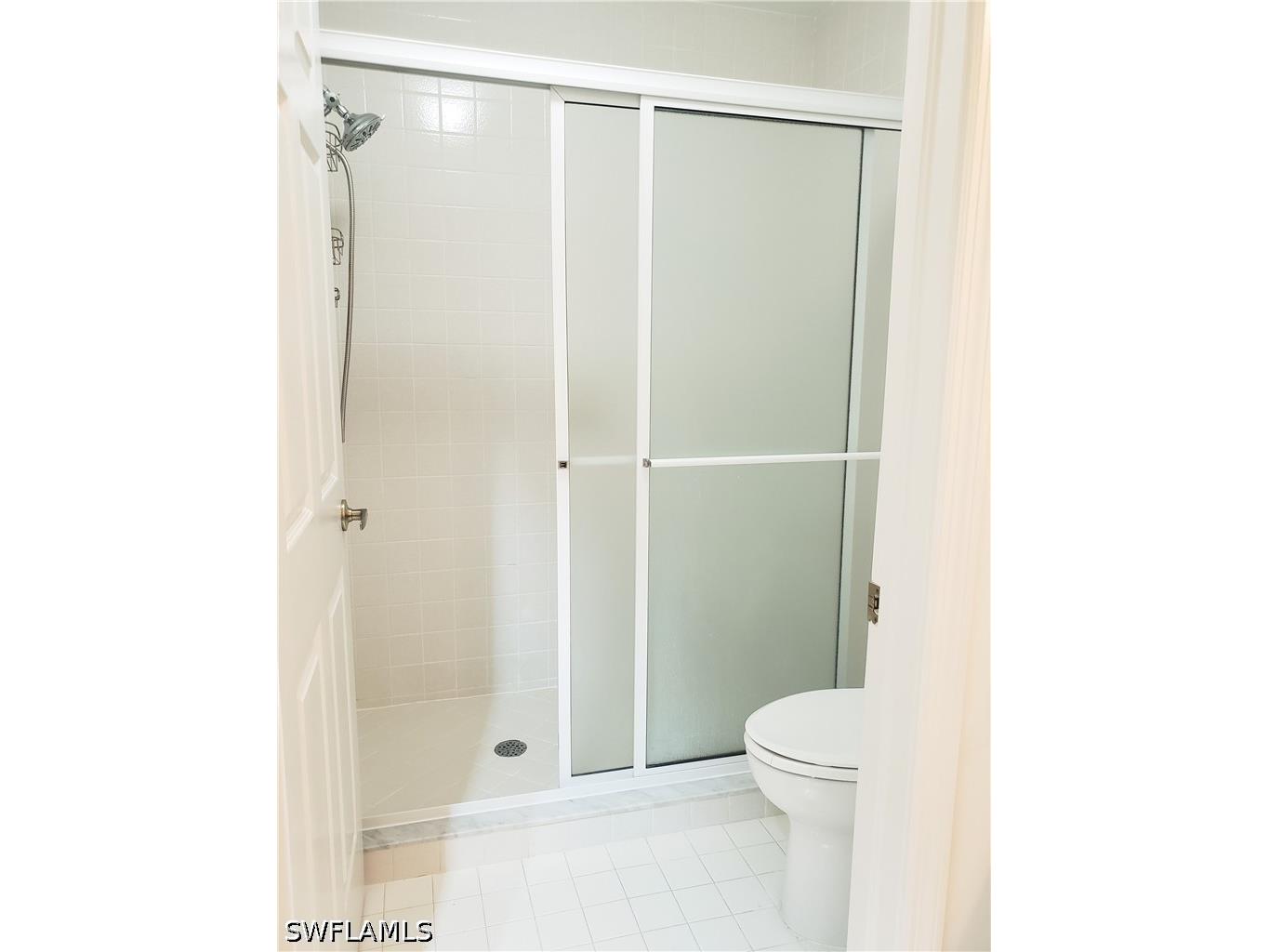 736 Wiggins Lake Drive #202 Naples FL 34110 226021401 image17