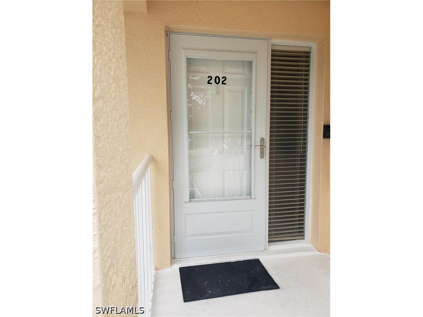 736 Wiggins Lake Drive #202 Naples FL 34110 226021401 image4