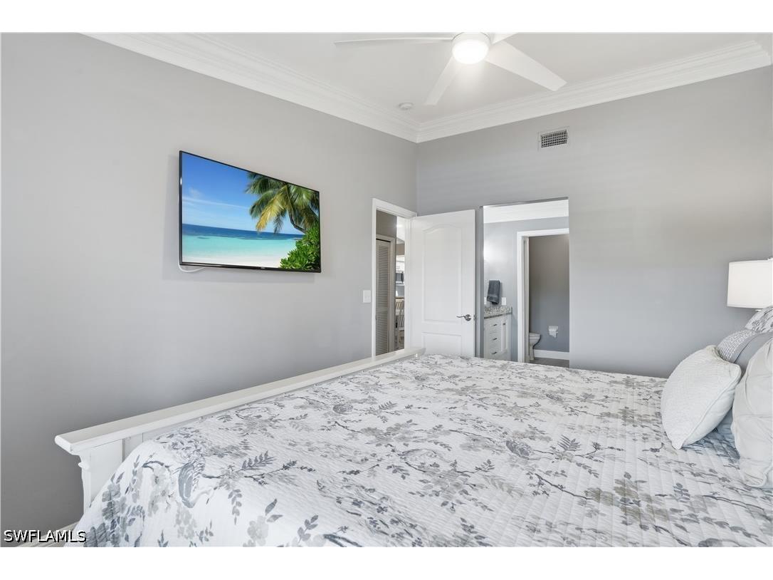 7360 Glenmoor Lane #304 Naples FL 34104 226021609 image18