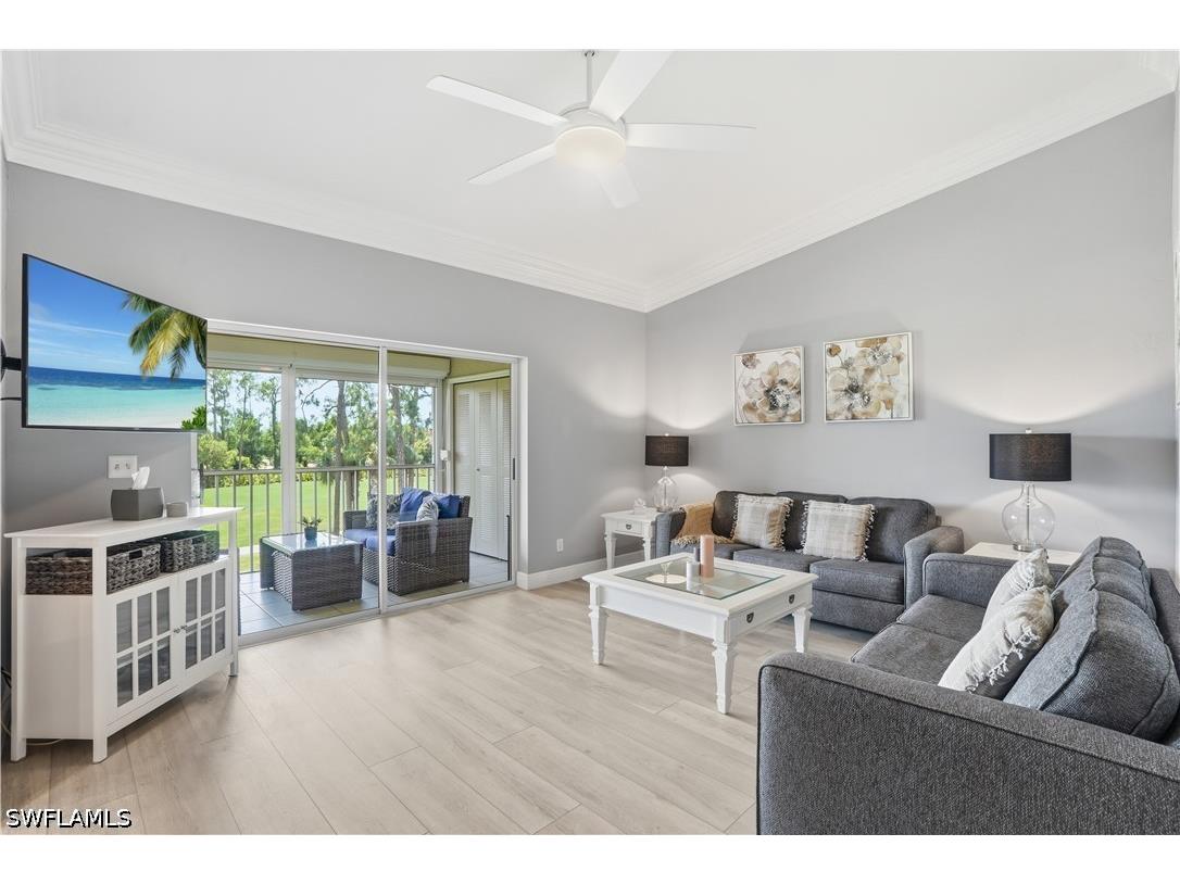 7360 Glenmoor Lane #304 Naples FL 34104 226021609 image4