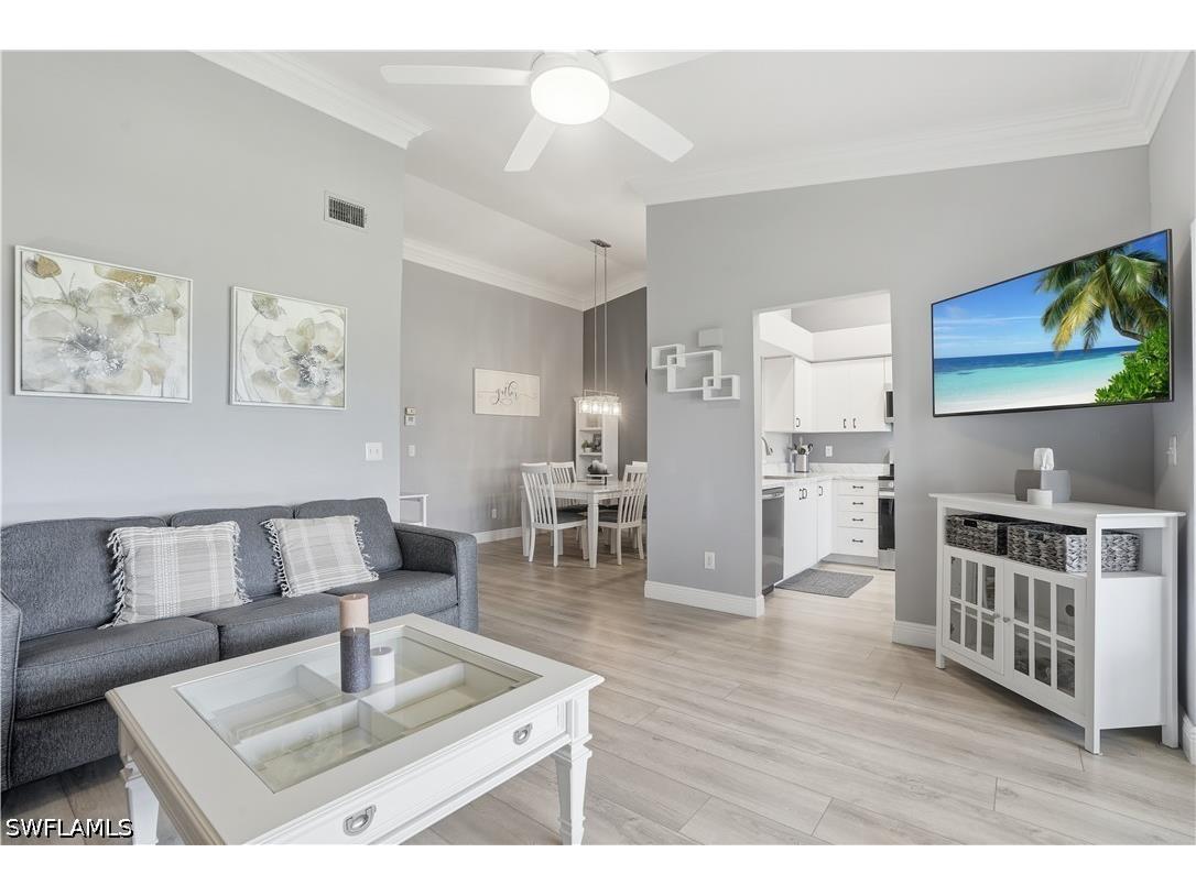 7360 Glenmoor Lane #304 Naples FL 34104 226021609 image6