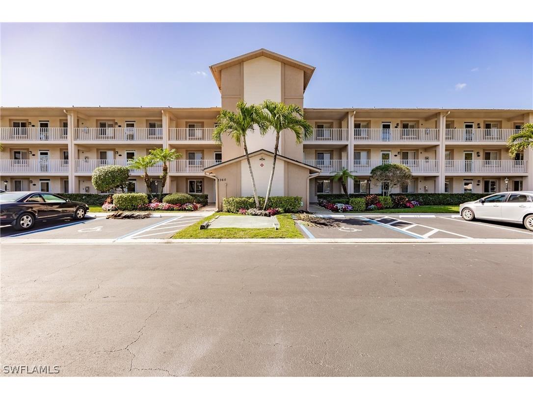 7360 Glenmoor Lane #4205 Naples FL 34104 224024338 image1