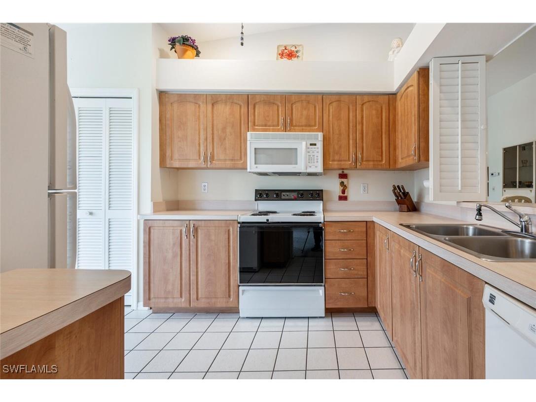7360 Glenmoor Lane #4308 Naples FL 34104 224103958 image1