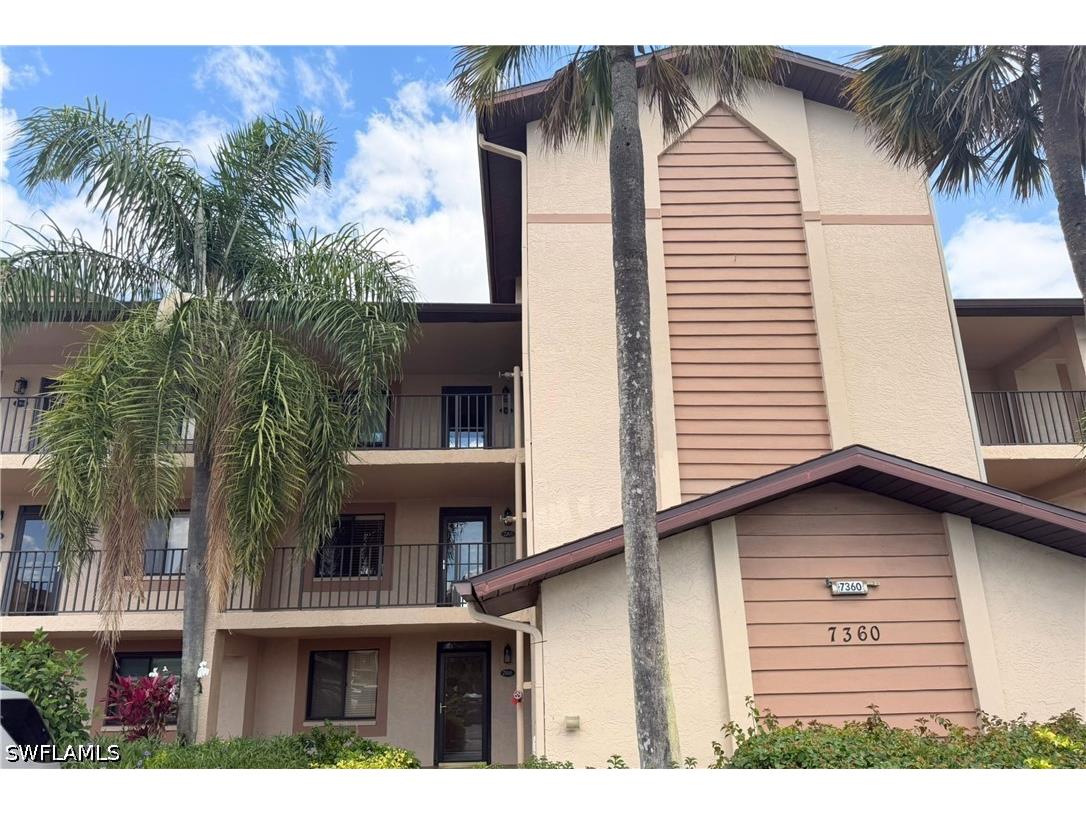 7360 Saint Ives Way #2205 Naples FL 34104 226015454 image1