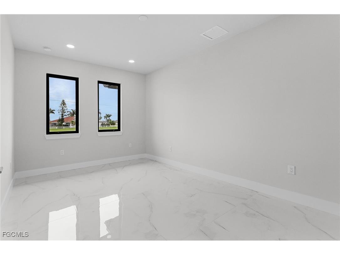 7363 N Moss Rose Punta Gorda FL 33955 2025010313 image23