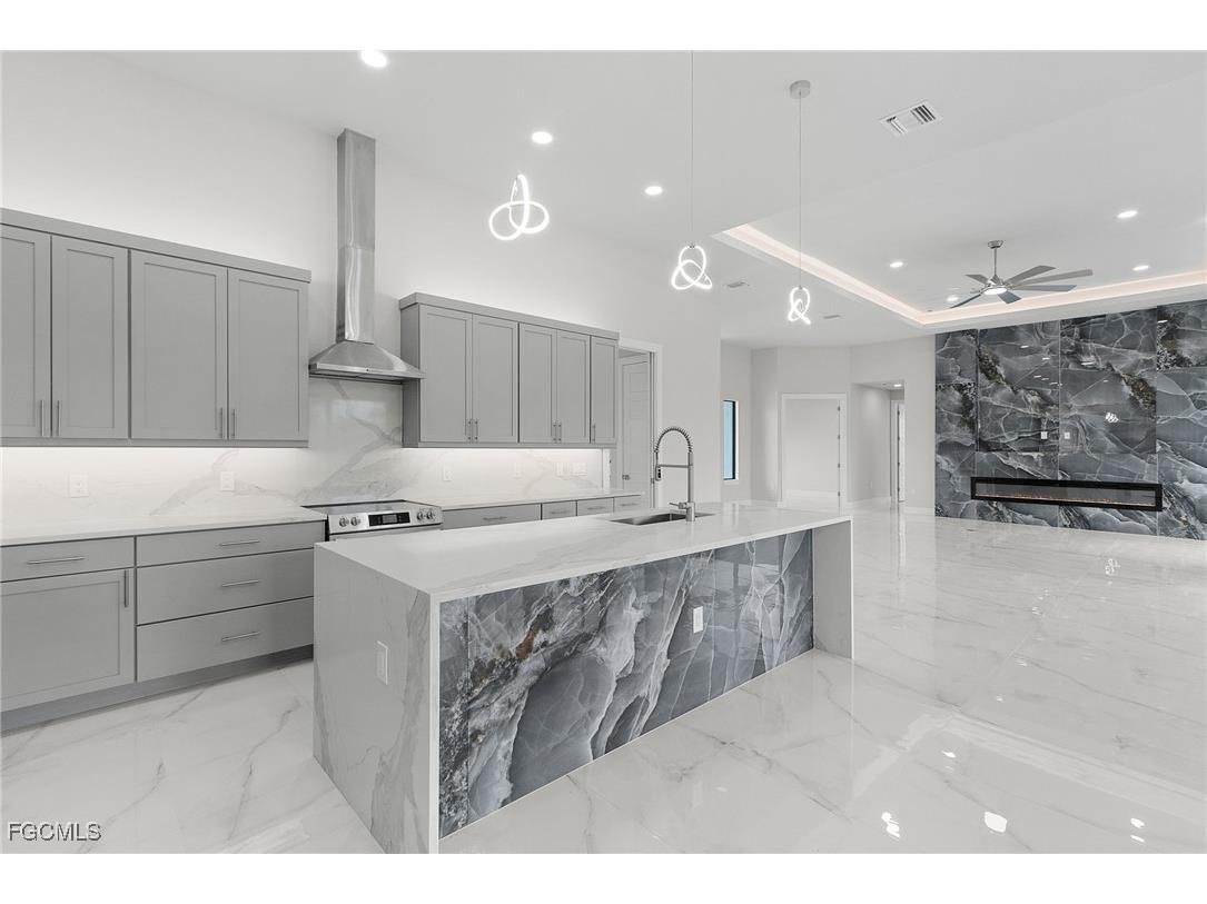 7363 N Moss Rose Punta Gorda FL 33955 2025010313 image3