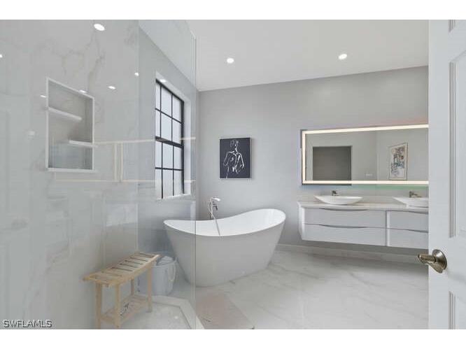 7368 Bristol Circle Naples FL 34120 226009214 image16