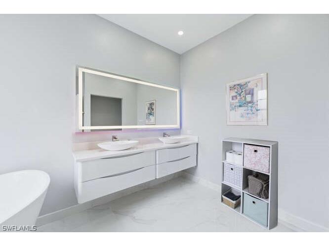 7368 Bristol Circle Naples FL 34120 226009214 image17