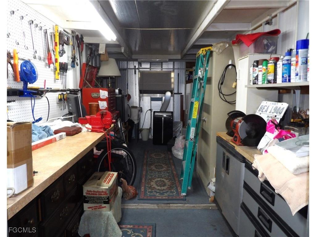 737 Knotty Pine Circle North Fort Myers FL 33917 2025015911 image19