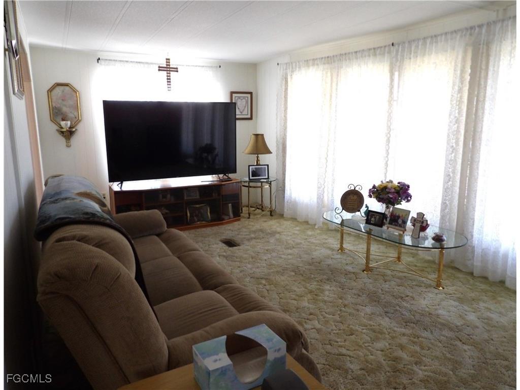 737 Knotty Pine Circle North Fort Myers FL 33917 2025015911 image7