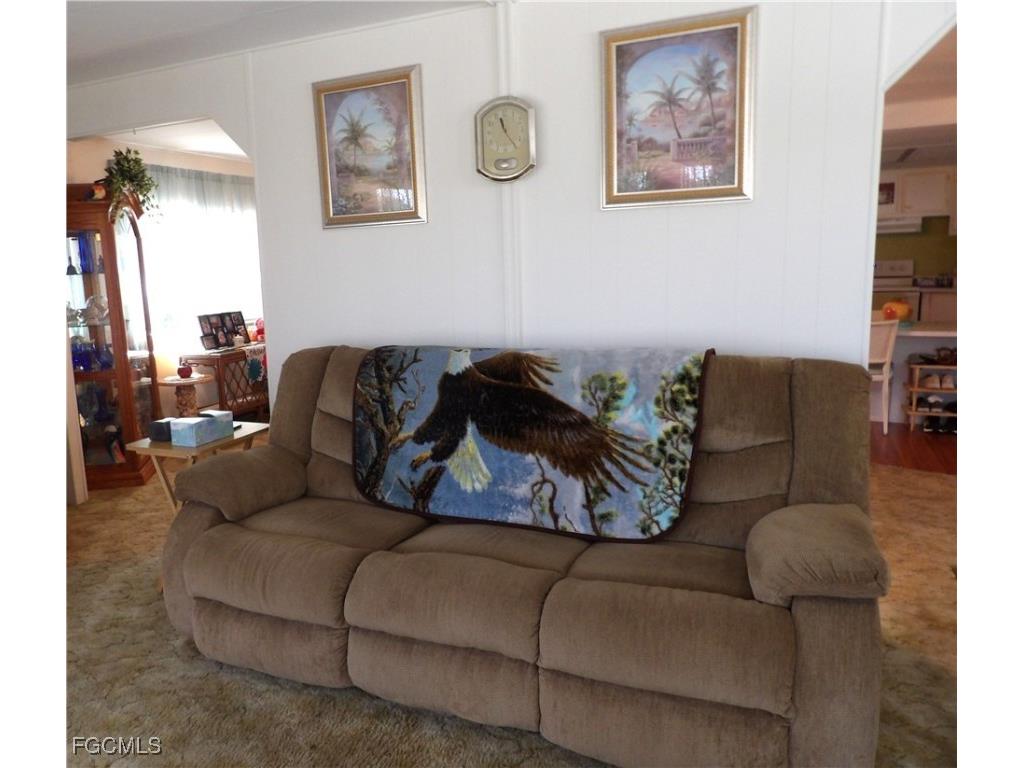 737 Knotty Pine Circle North Fort Myers FL 33917 2025015911 image8