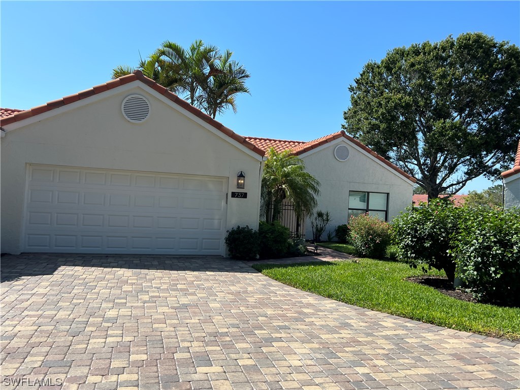 737 Reef Point Circle #37 Naples FL 34108 223034525 image1