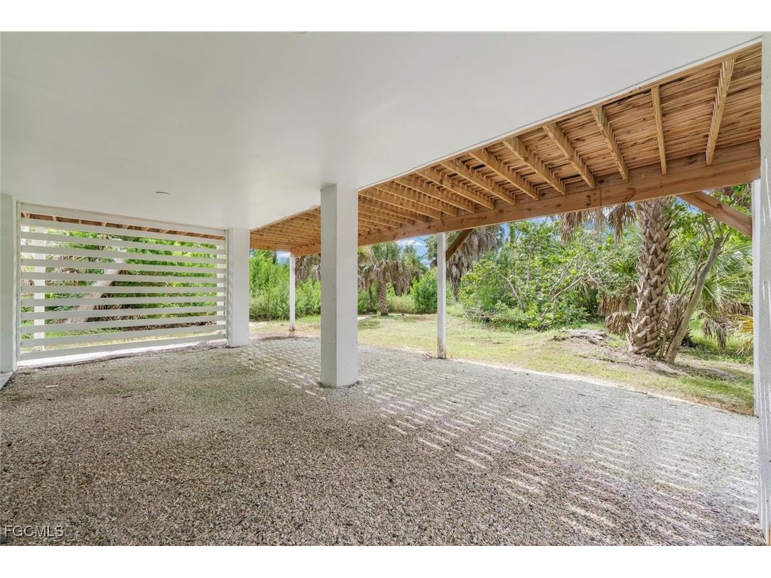 737 Vinca Way Sanibel FL 33957 2025014085 image35