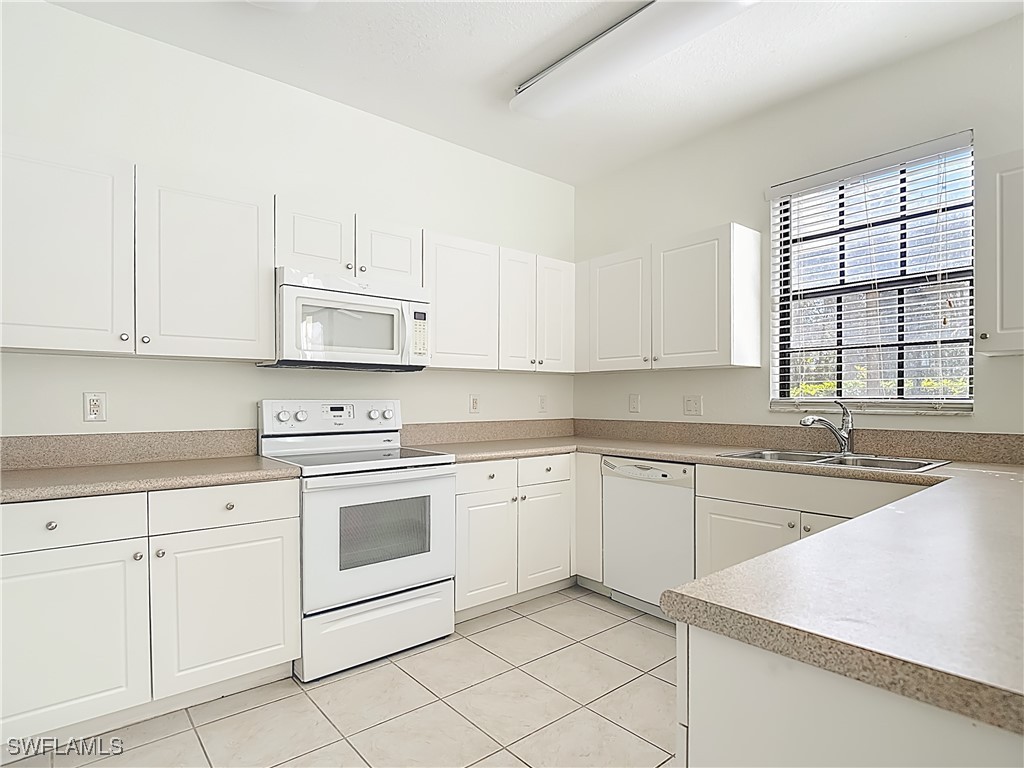 7376 Bristol Circle Naples FL 34120 225057800 image21