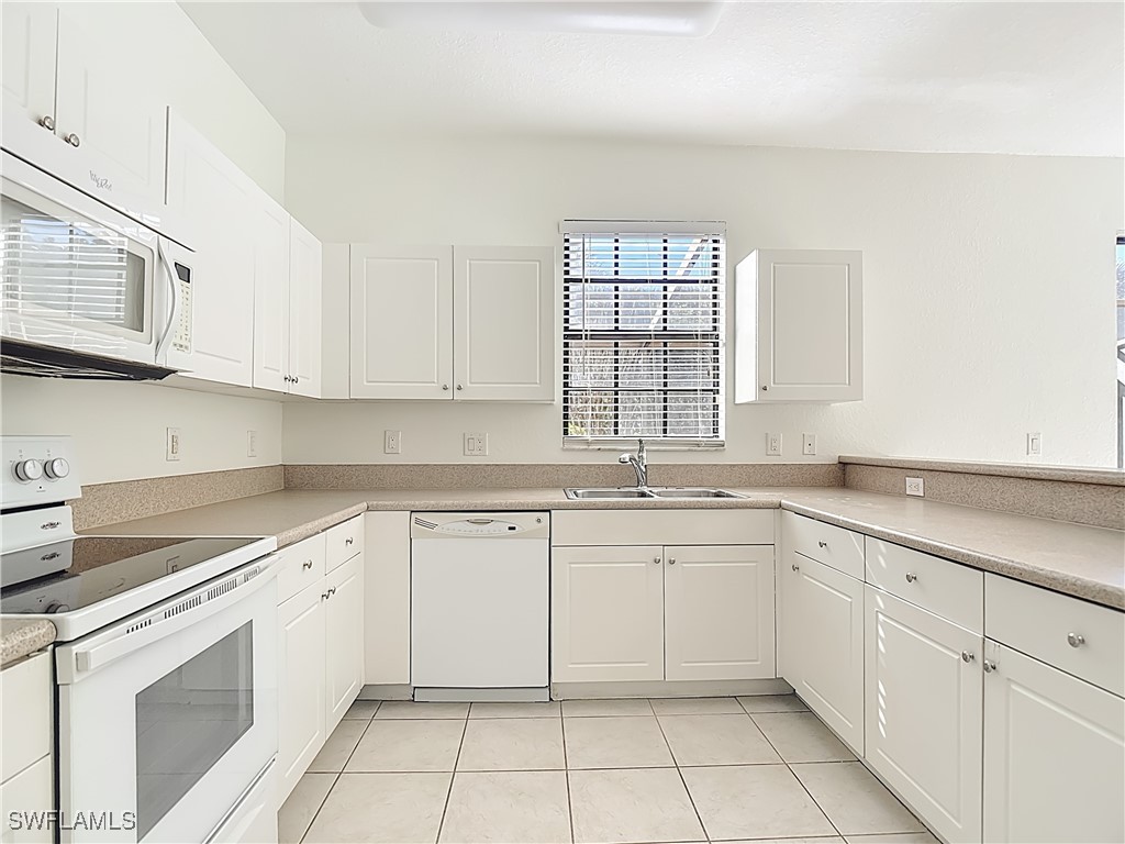 7376 Bristol Circle Naples FL 34120 225057800 image22