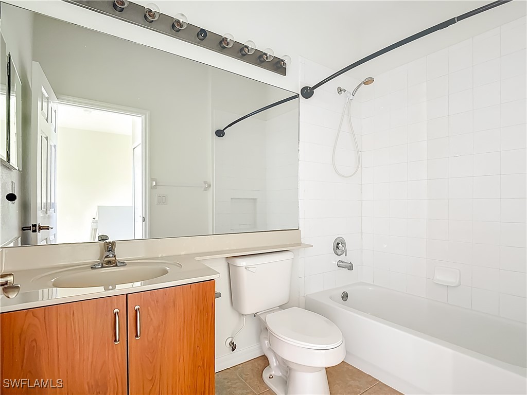 7376 Bristol Circle Naples FL 34120 225057800 image30