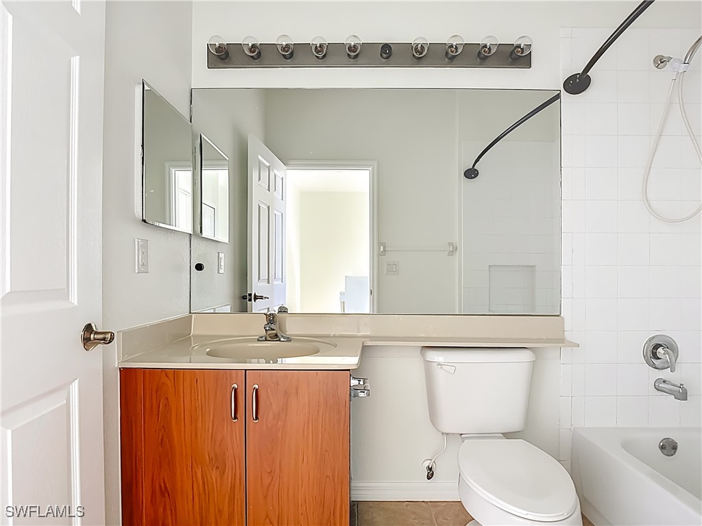 7376 Bristol Circle Naples FL 34120 225057800 image31