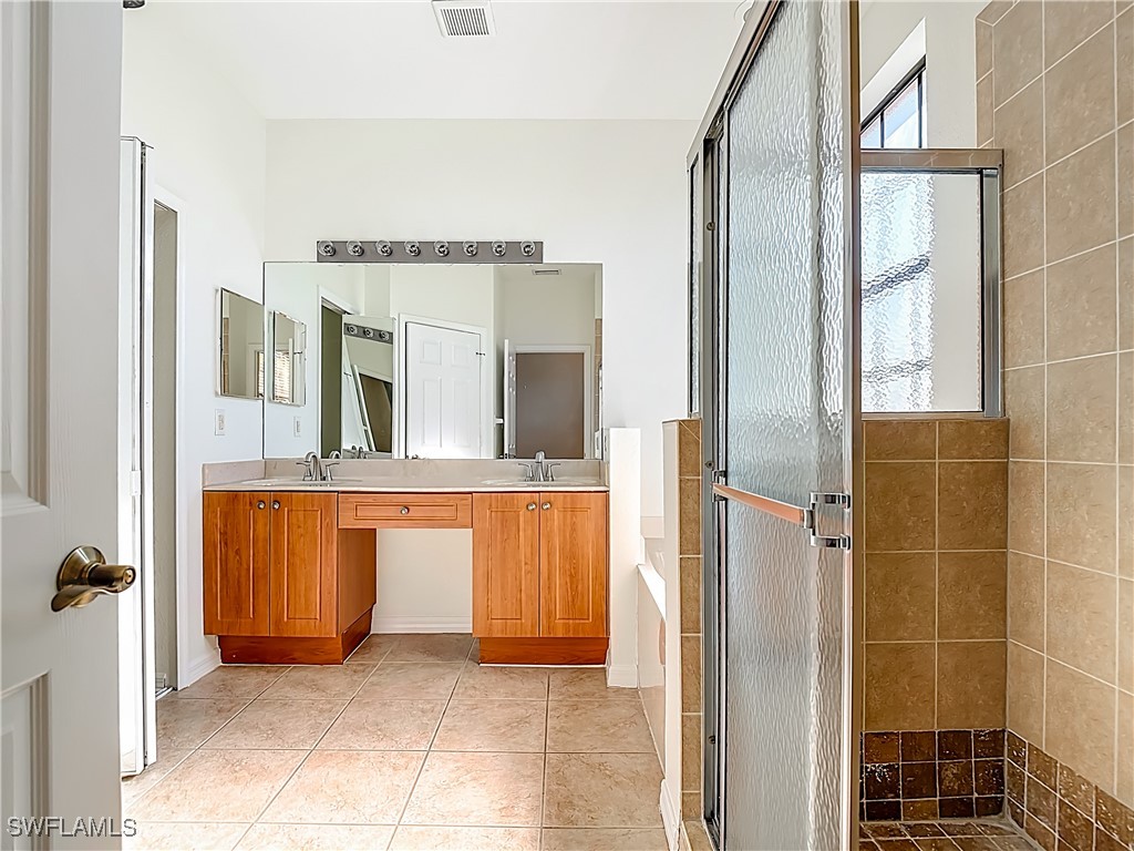 7376 Bristol Circle Naples FL 34120 225057800 image35