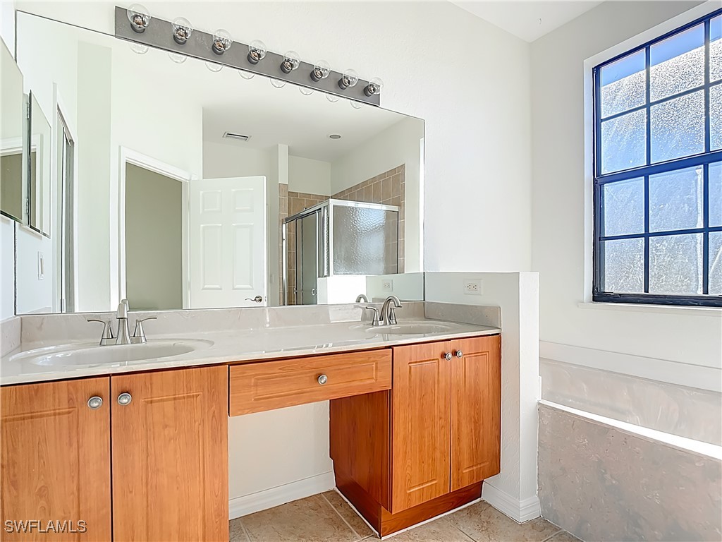 7376 Bristol Circle Naples FL 34120 225057800 image36