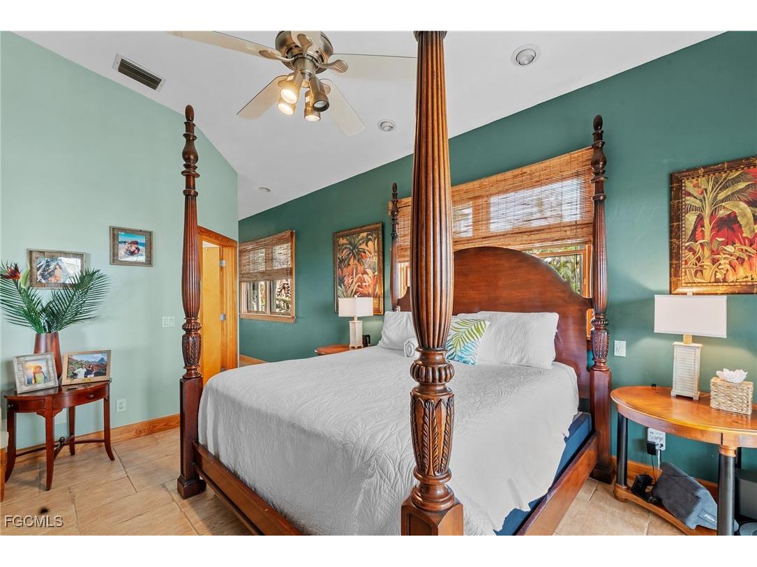 7377 Pineland Road Bokeelia FL 33922 2025017377 image13