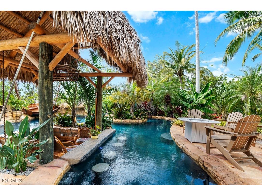 7377 Pineland Road Bokeelia FL 33922 2025017377 image3