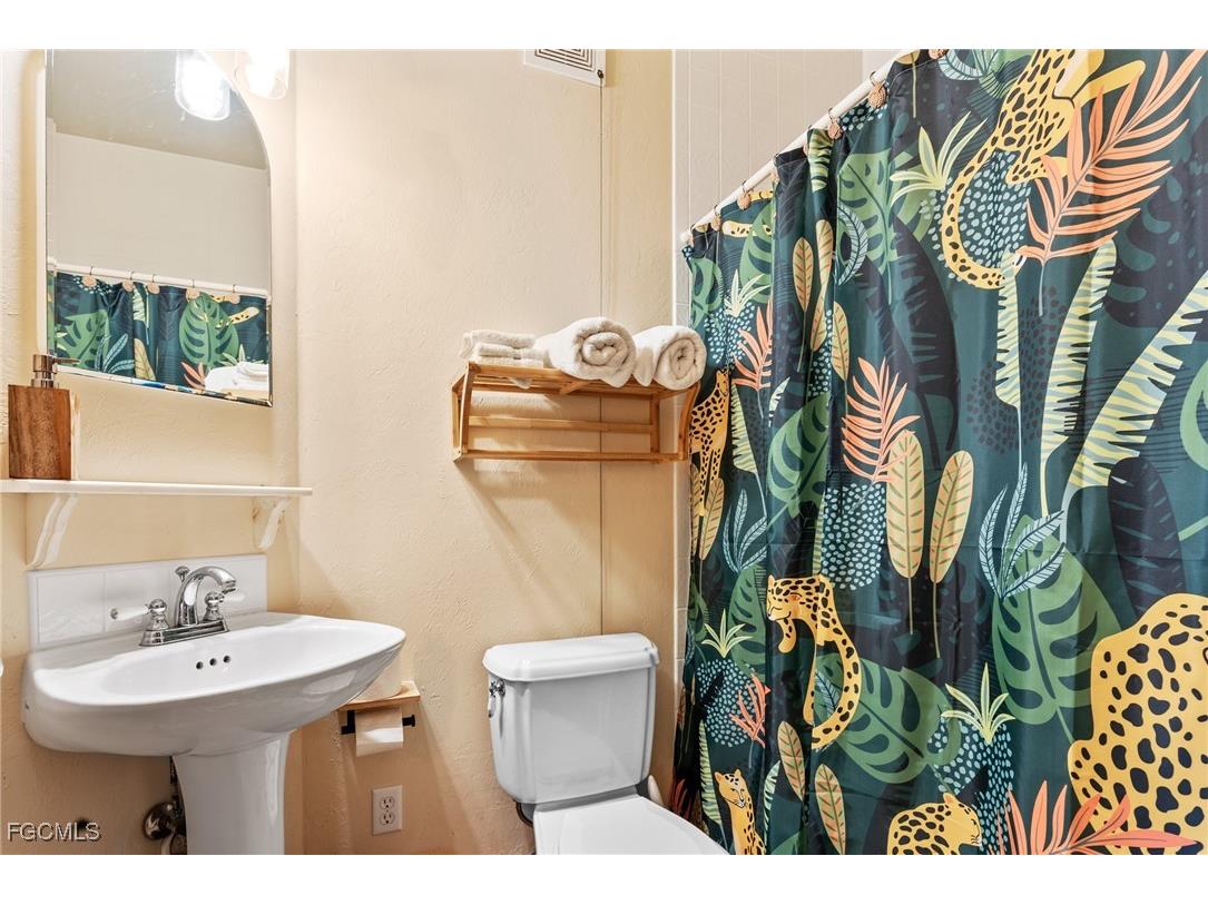 7377 Pineland Road Bokeelia FL 33922 2025017377 image30