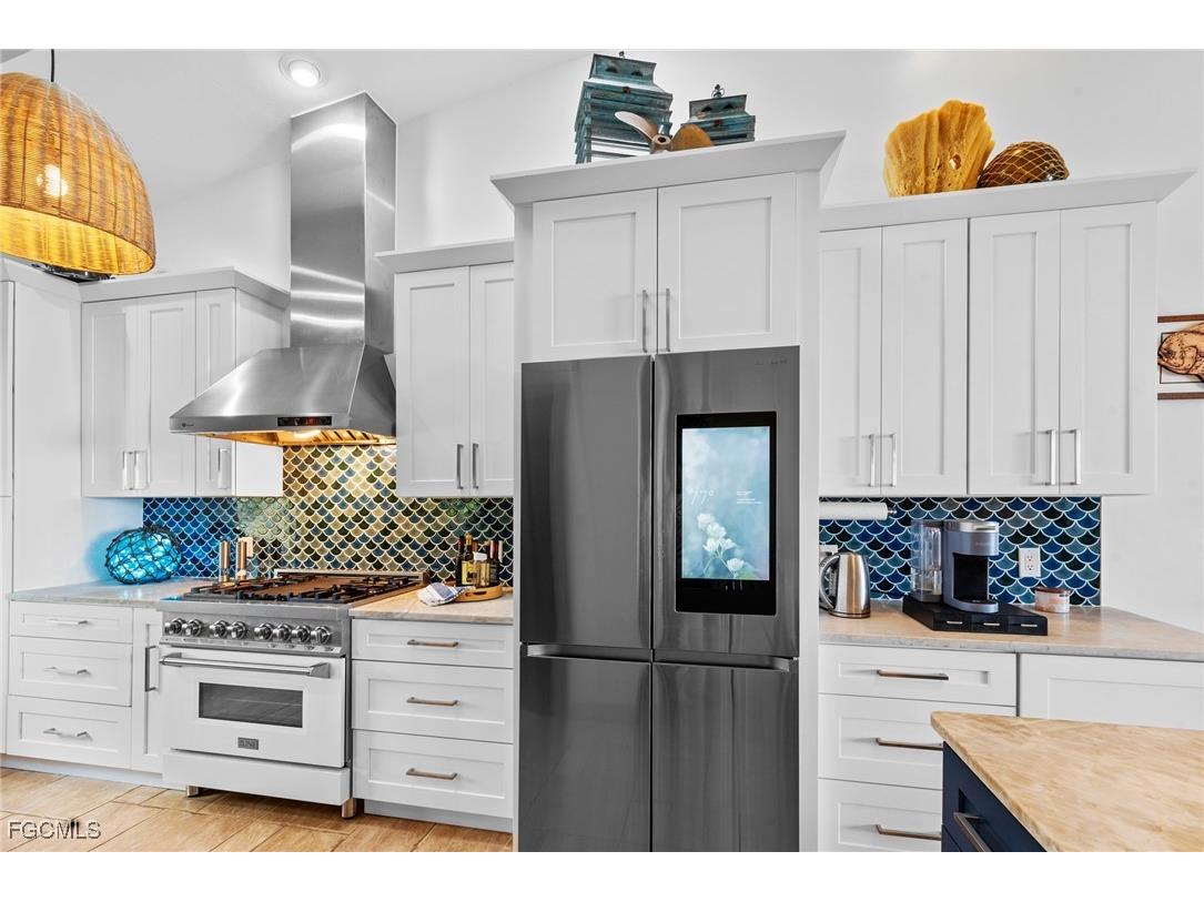 7377 Pineland Road Bokeelia FL 33922 2025017377 image5