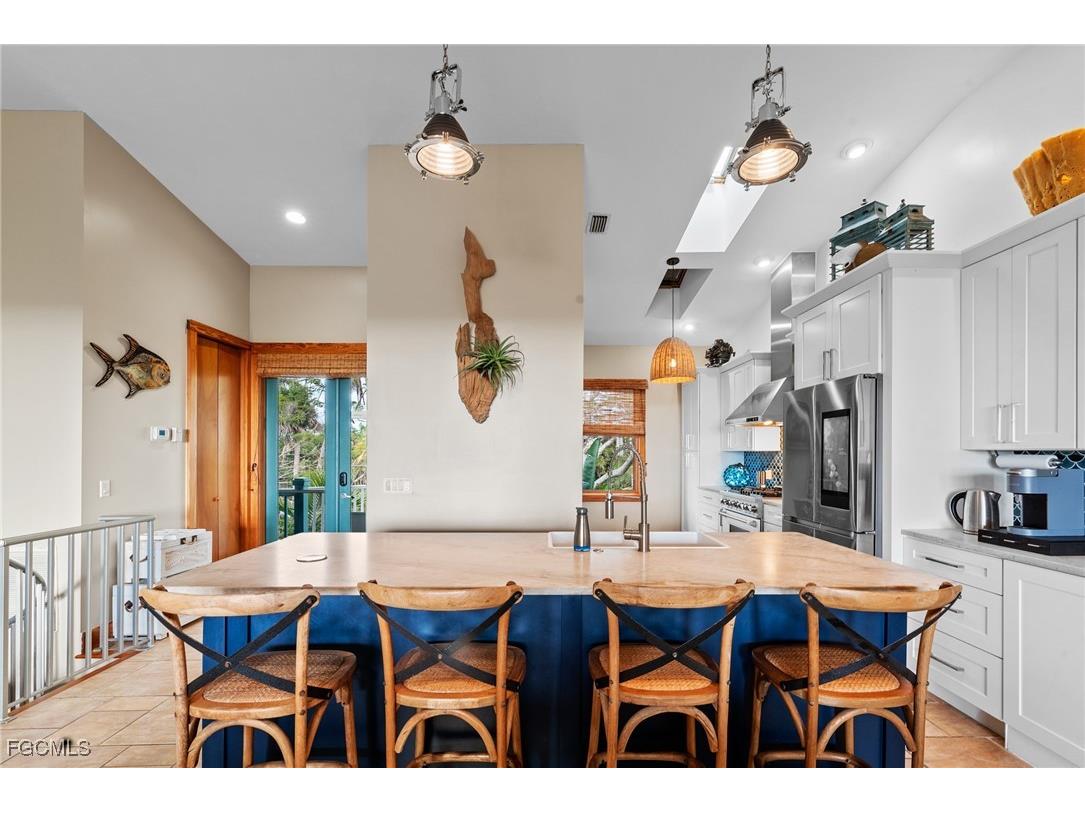 7377 Pineland Road Bokeelia FL 33922 2025017377 image9