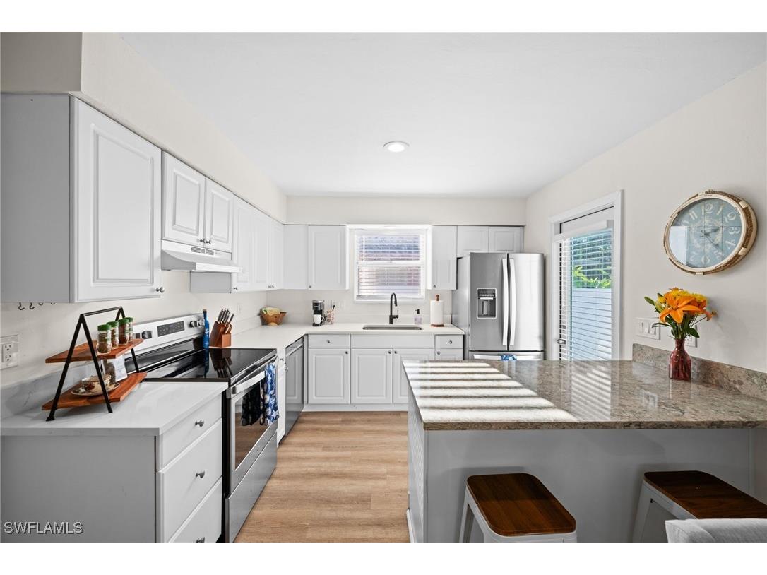 738 95th Avenue N Naples FL 34108 225067609 image11