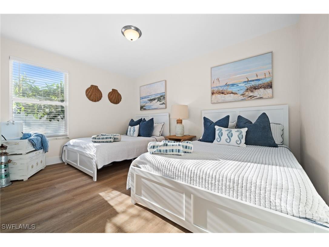 738 95th Avenue N Naples FL 34108 225067609 image2