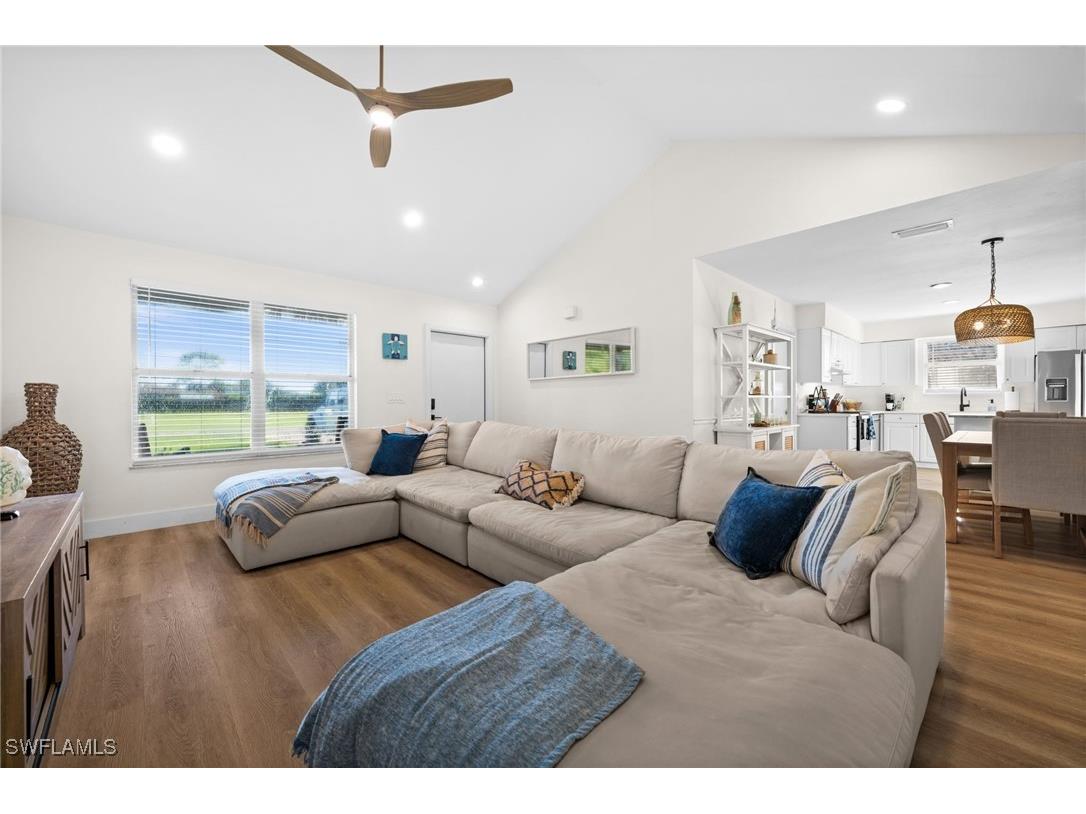 738 95th Avenue N Naples FL 34108 225067609 image4