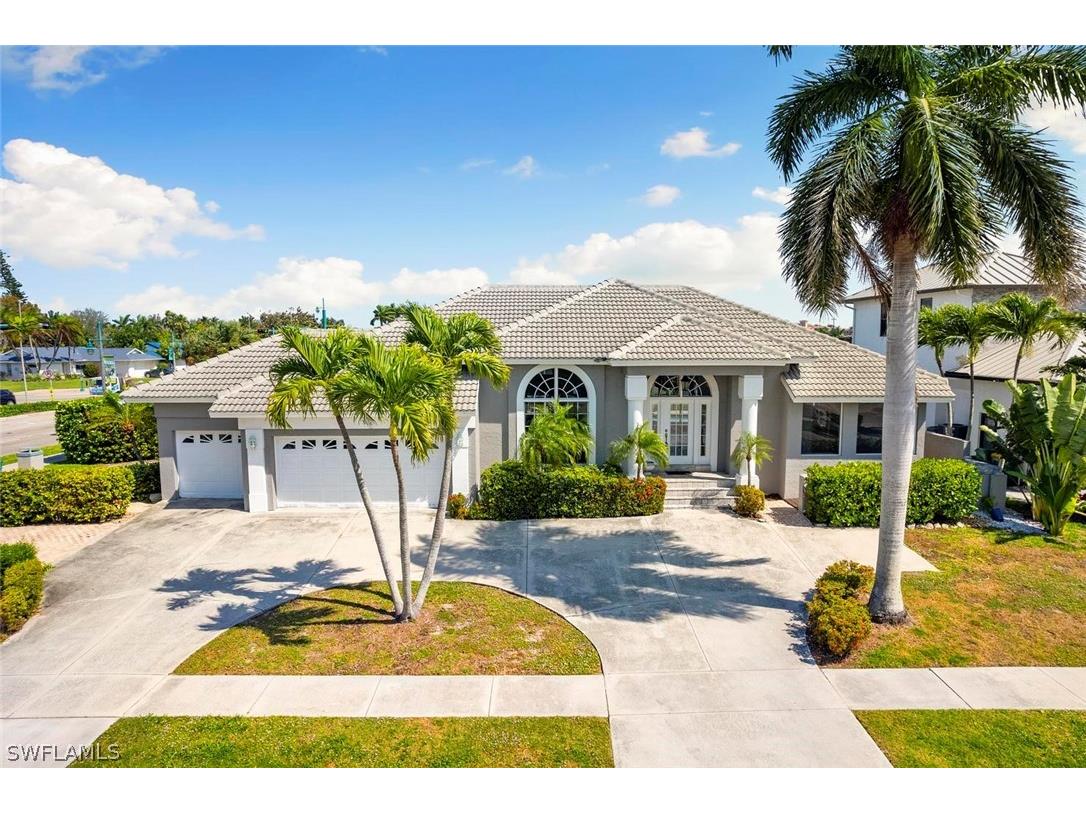 738 Caribbean Court Marco Island FL 34145 224031686 image1