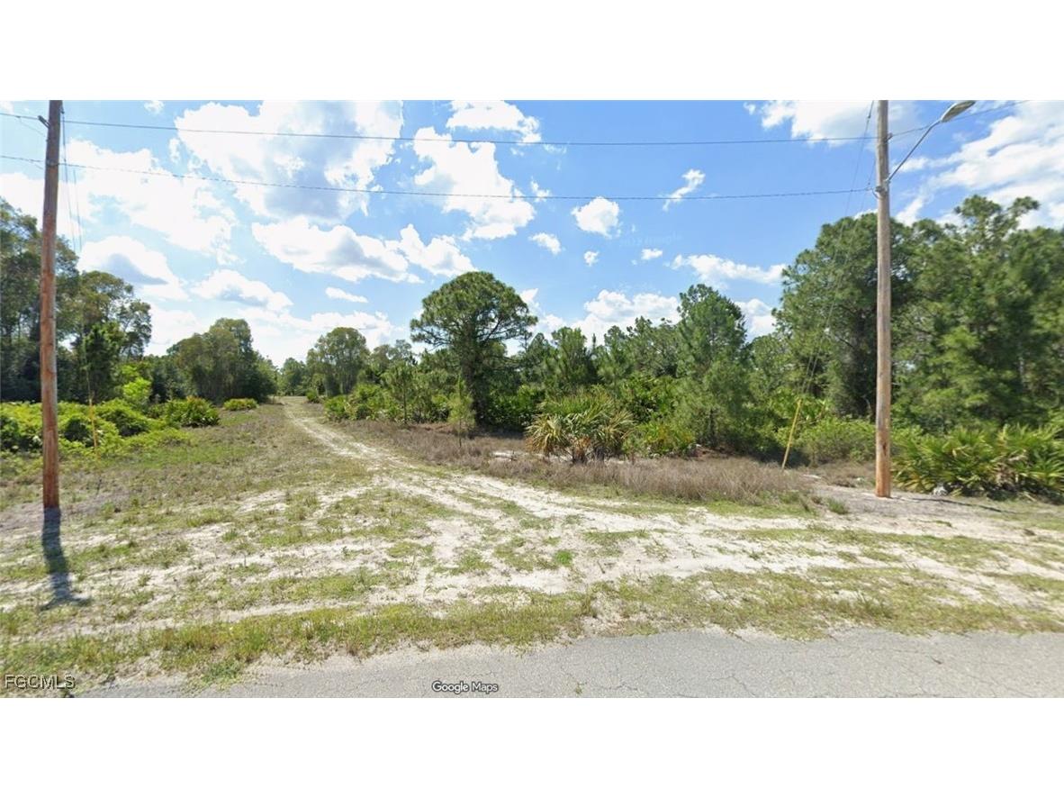 738 Harcourt Avenue Lehigh Acres FL 33974 2025016178 image4