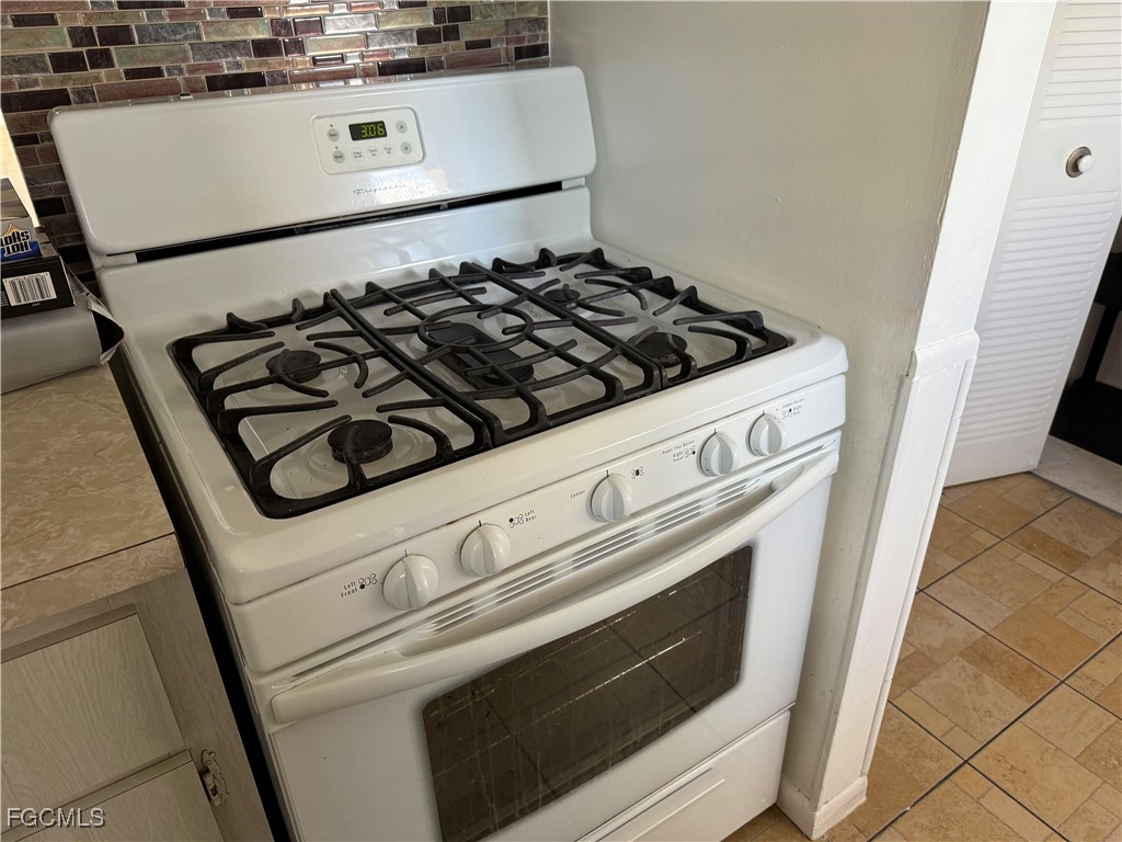 738 Joel Boulevard Lehigh Acres FL 33936 2025017167 image4