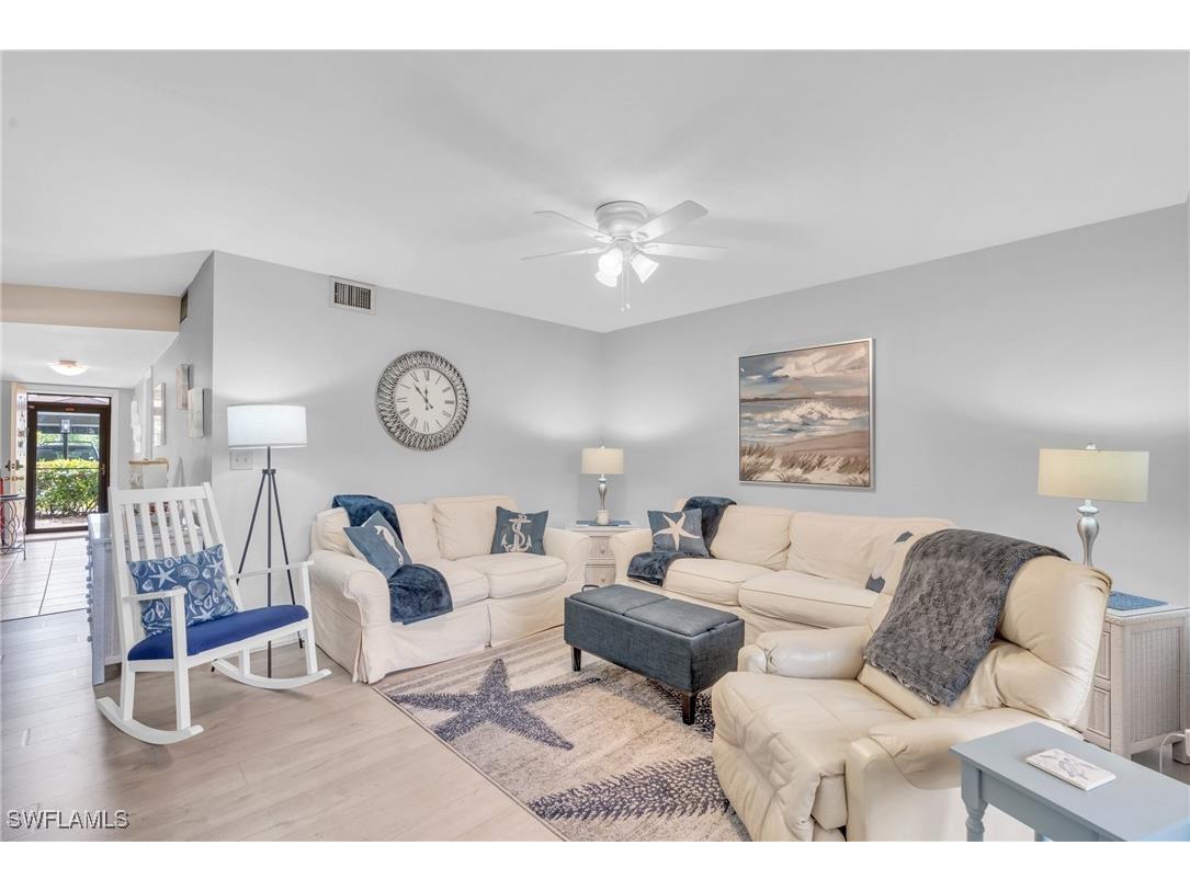 7380 Saint Ives Way #1107 Naples FL 34104 224089640 image1