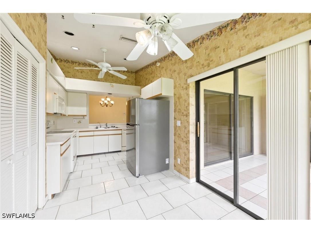 7380 Saint Ives Way #1305 Naples FL 34104 226018413 image12