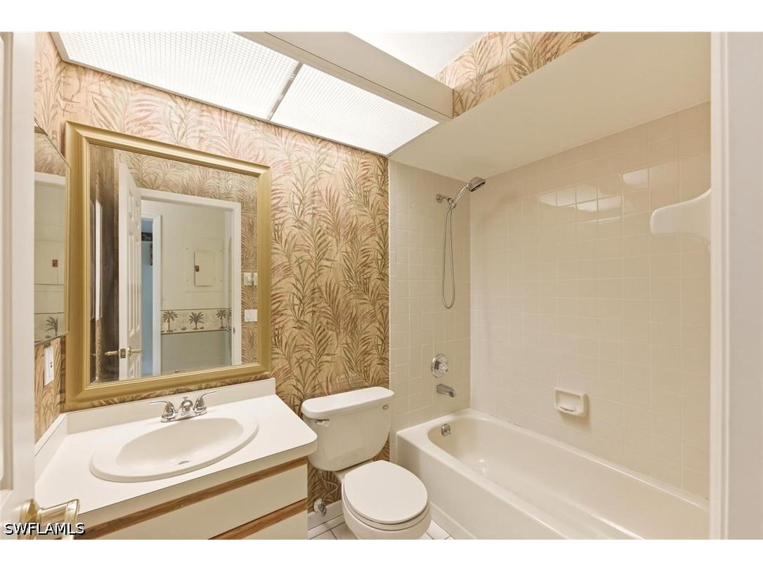7380 Saint Ives Way #1305 Naples FL 34104 226018413 image19