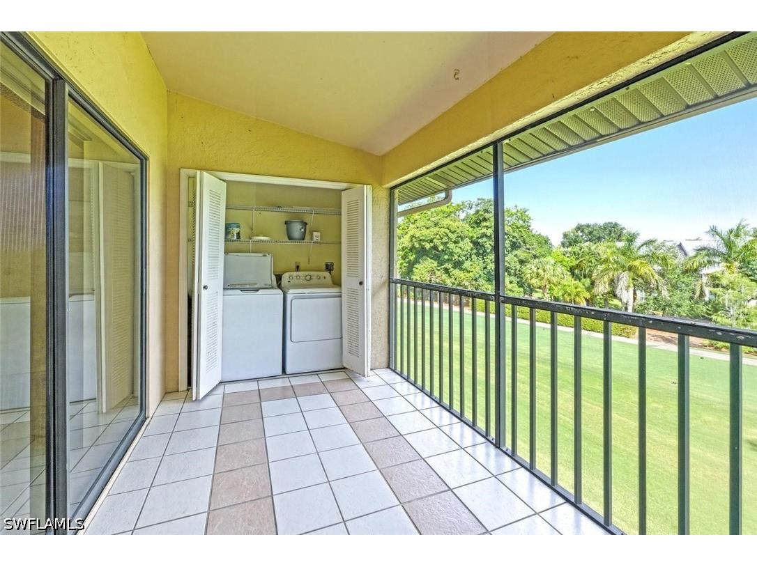 7380 Saint Ives Way #1305 Naples FL 34104 226018413 image22