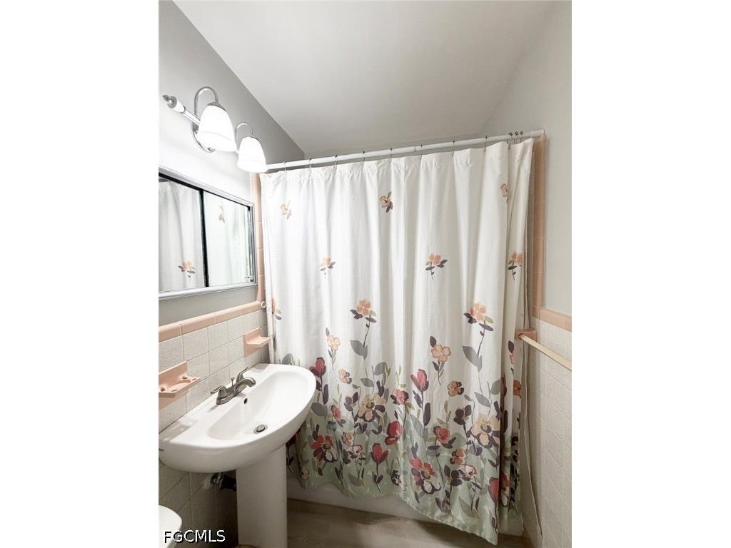 7386 Pine Drive Fort Myers FL 33967 2026017538 image11