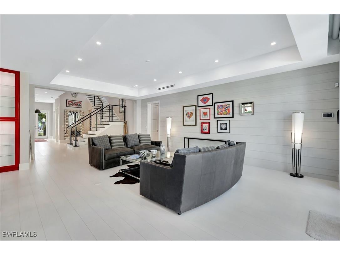 739 5th Avenue N Naples FL 34102 226005784 image11