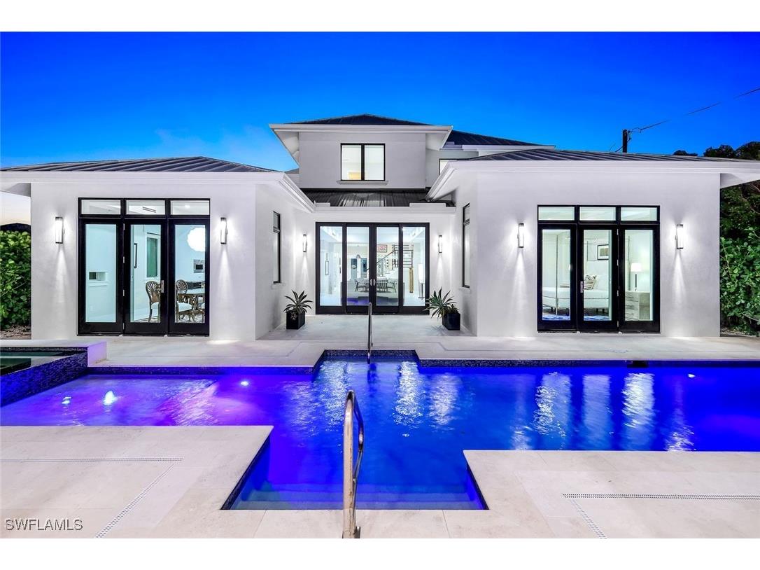 739 5th Avenue N Naples FL 34102 226005784 image4