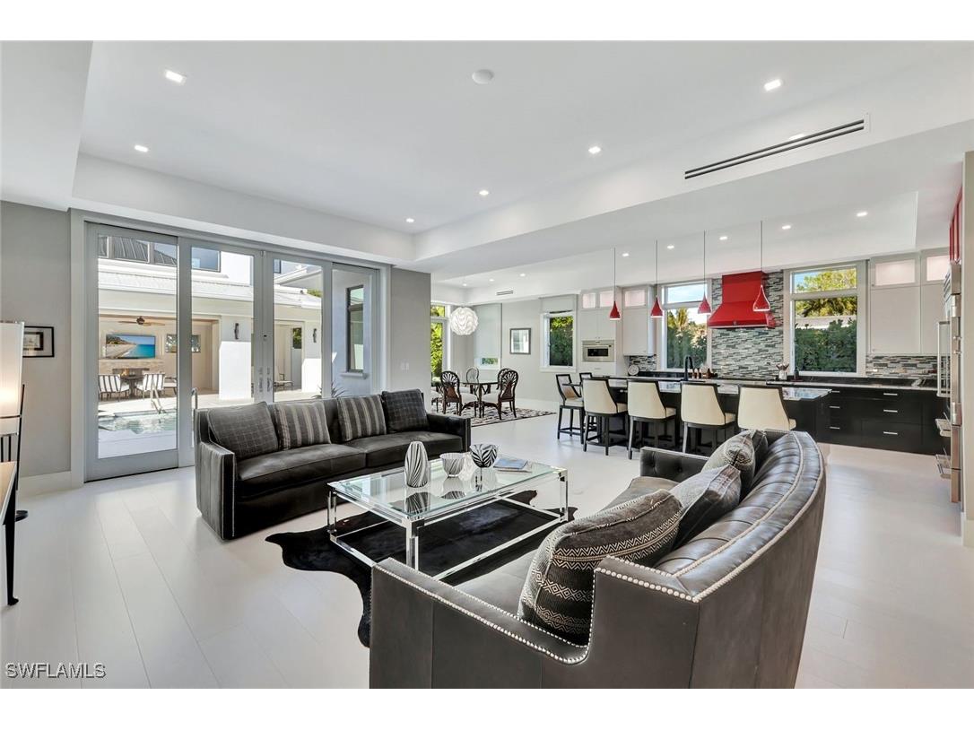 739 5th Avenue N Naples FL 34102 226005784 image7