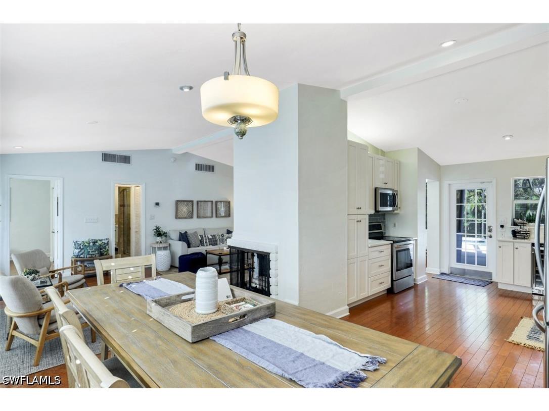 739 7th Avenue N Naples FL 34102 226019054 image15