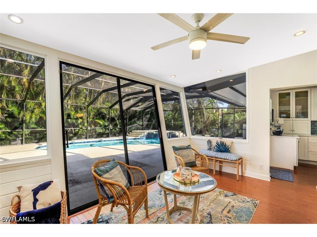 739 7th Avenue N Naples FL 34102 226019054 image17