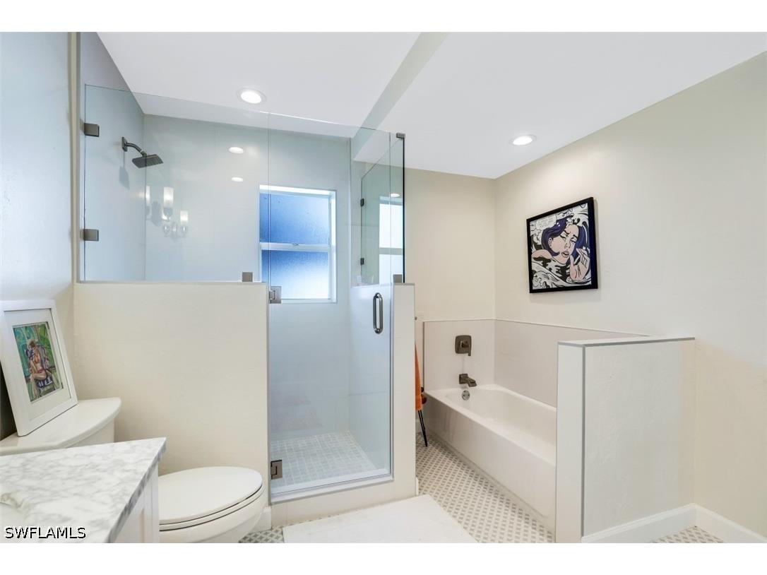 739 7th Avenue N Naples FL 34102 226019054 image22